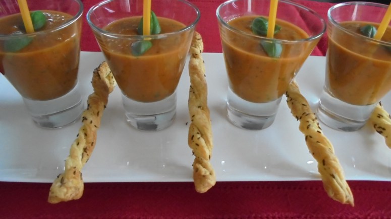 Gaspacho tomate, poivron et son croustillant (33)