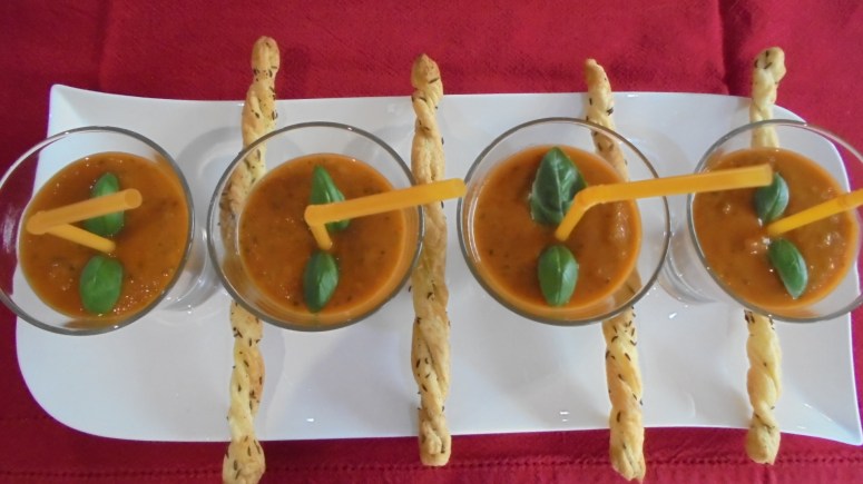 Gaspacho tomate, poivron et son croustillant (34)