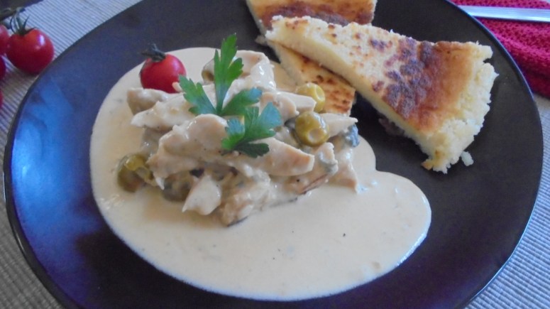Aiguillette de poulet aux olives et gorgonzola, accompagné de semoule  (4)