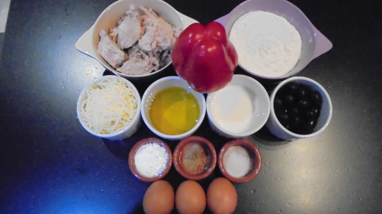 cake-au-thon-et-olives-noir-2