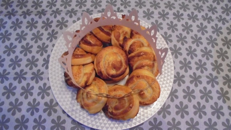 Feuilletée à la frangipane façon galette des rois (17)
