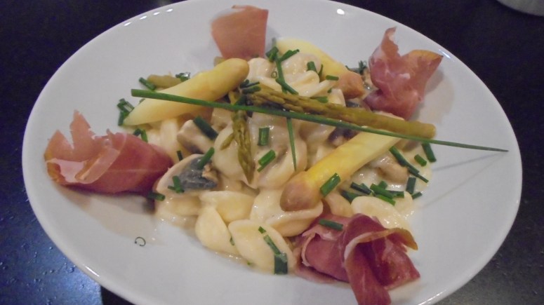 Orecchiettes aux asperges et jambon fumé (30)